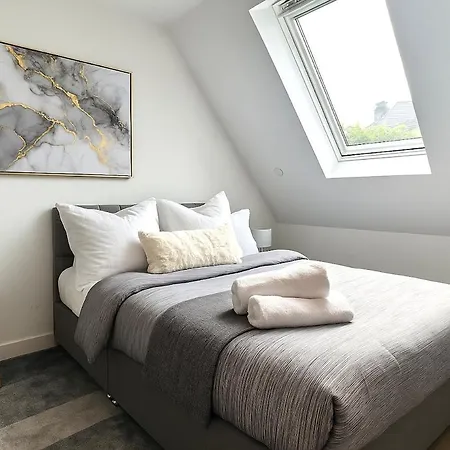 Prime Location! Cozy Stay By Riverside,Tube, Shops